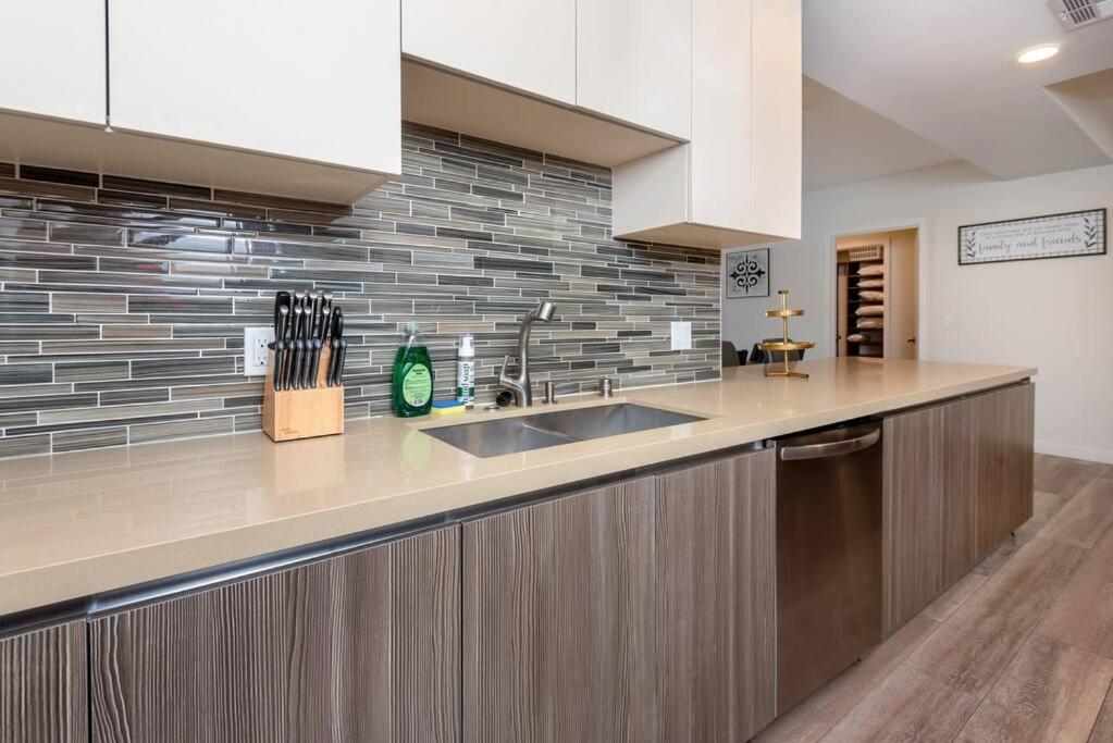 Luxurious Penthouse In Beverly Hills - Sleeps 10 Los Angeles Exteriér fotografie